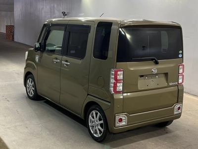 DAIHATSU WAKE