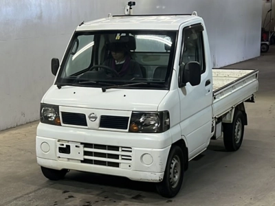 NISSAN CLIPPER TRUCK