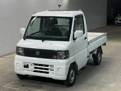 NISSAN CLIPPER TRUCK