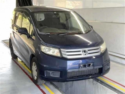 HONDA FREED SPIKE