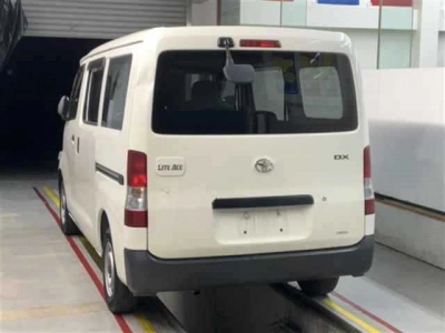 TOYOTA LITE ACE VAN