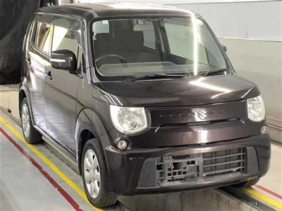 SUZUKI MRWAGON