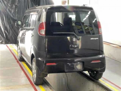 SUZUKI MRWAGON