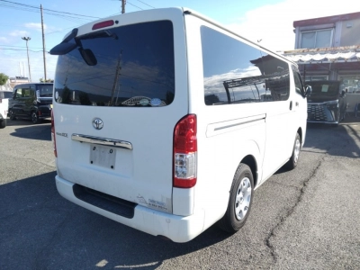 TOYOTA REGIUS ACE