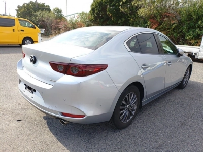 MAZDA MAZDA3