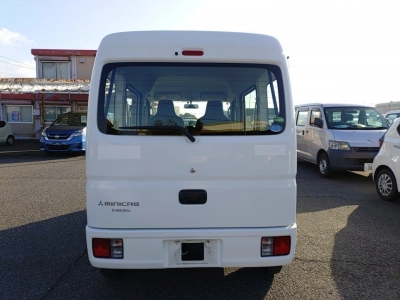 MITSUBISHI MINICAB