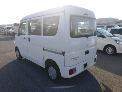 MITSUBISHI MINICAB