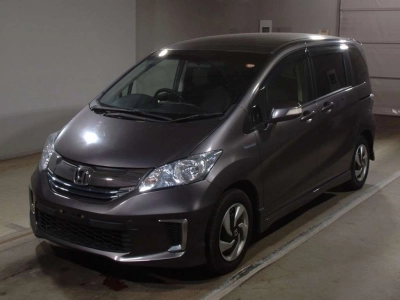HONDA FREED HYBRID
