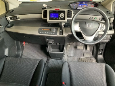 HONDA FREED HYBRID