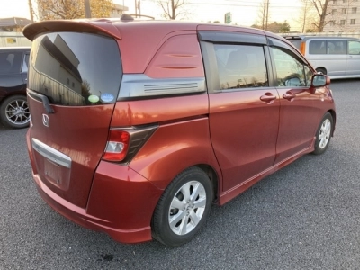 HONDA FREED SPIKE