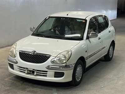 DAIHATSU STORIA