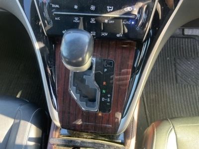 TOYOTA HARRIER HYBRID