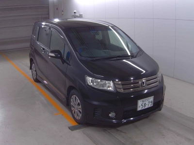 HONDA FREED SPIKE