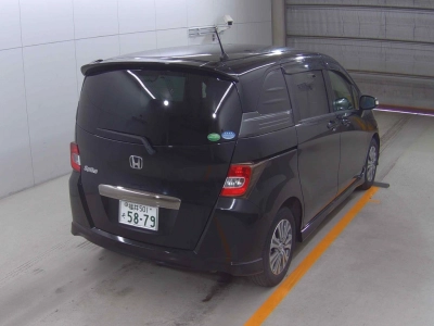 HONDA FREED SPIKE