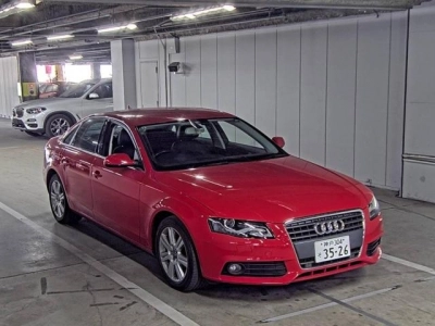 AUDI A4 AVANTE