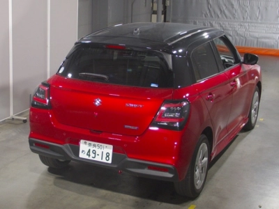 SUZUKI SWIFT