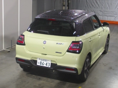 SUZUKI SWIFT