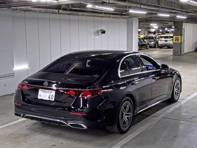 MERCEDES BENZ E CLASS