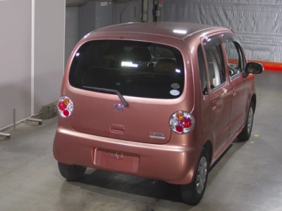 DAIHATSU MOVE LATTE
