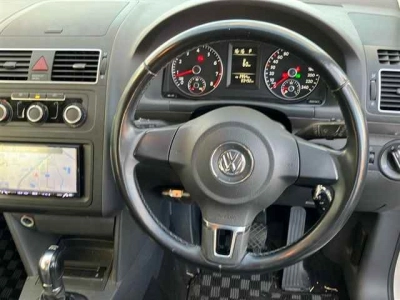 VOLKSWAGEN GOLF TOURAN