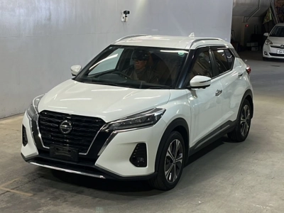 NISSAN KICKS