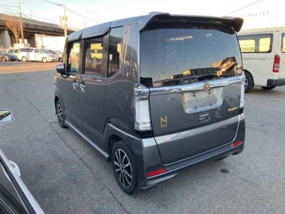 HONDA N BOX CUSTOM