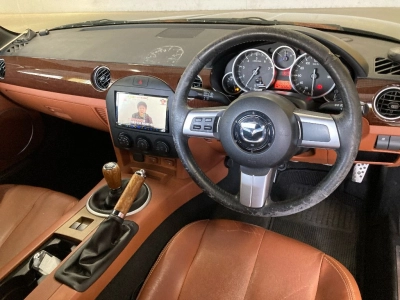 MAZDA ROADSTER