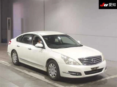 NISSAN TEANA