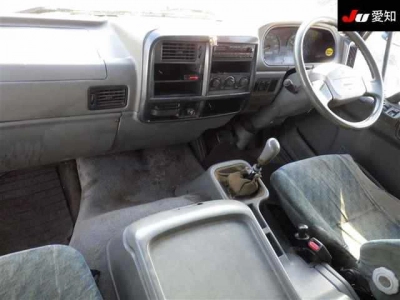 MITSUBISHI FUSO FIGHTER