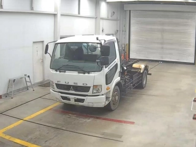 MITSUBISHI FUSO FIGHTER
