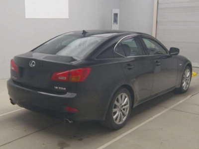 LEXUS IS