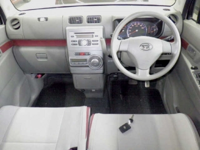 DAIHATSU MOVE CONTE