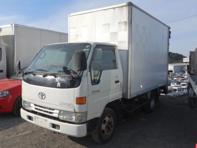 TOYOTA DYNA TRUCK