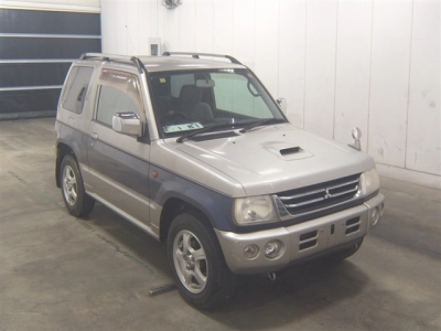 MITSUBISHI PAJERO MINI
