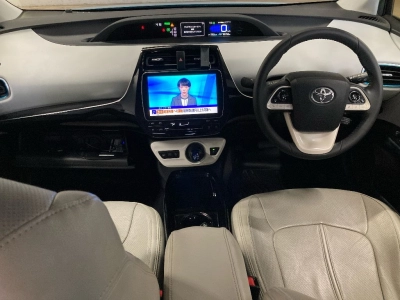 TOYOTA PRIUS PHV