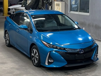 TOYOTA PRIUS PHV
