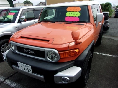 TOYOTA FJ CRUISER