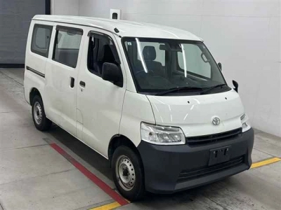 TOYOTA TOWN ACE VAN