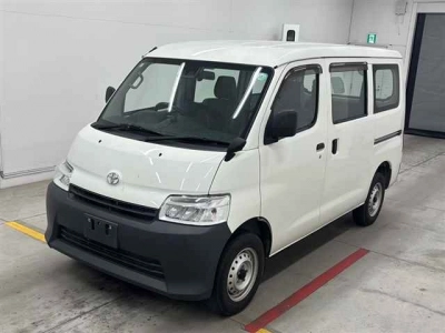 TOYOTA TOWN ACE VAN
