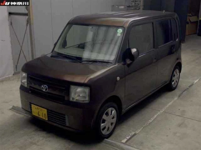 TOYOTA PIXIS SPACE