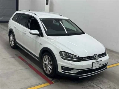 VOLKSWAGEN GOLF ALLTRACK