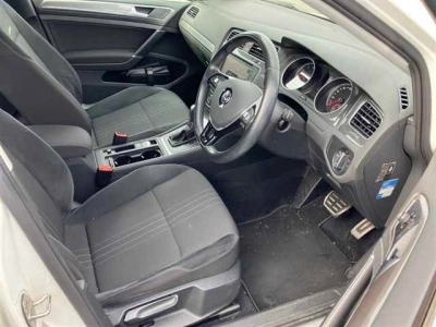 VOLKSWAGEN GOLF ALLTRACK