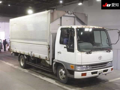 TOYOTA DYNA TRUCK