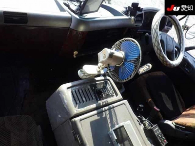 MITSUBISHI FUSO FIGHTER