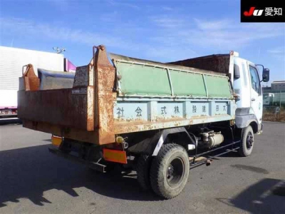 MITSUBISHI FUSO FIGHTER