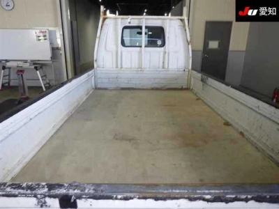 NISSAN VANETTE TRUCK