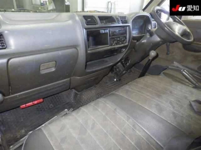 NISSAN VANETTE TRUCK