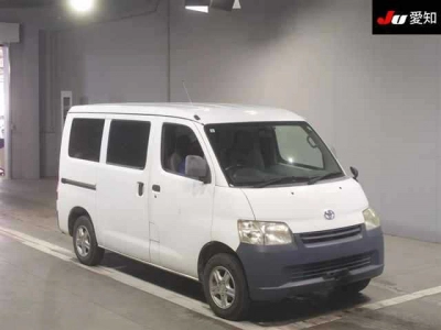 TOYOTA LITE ACE VAN