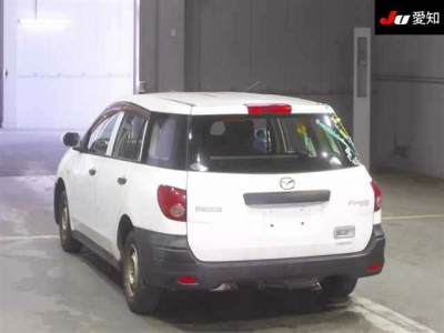 MAZDA FAMILIA VAN