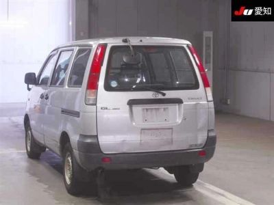 TOYOTA TOWN ACE VAN